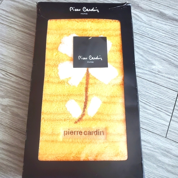 Bath Mat and towel Bundle - Picture 7 of 11